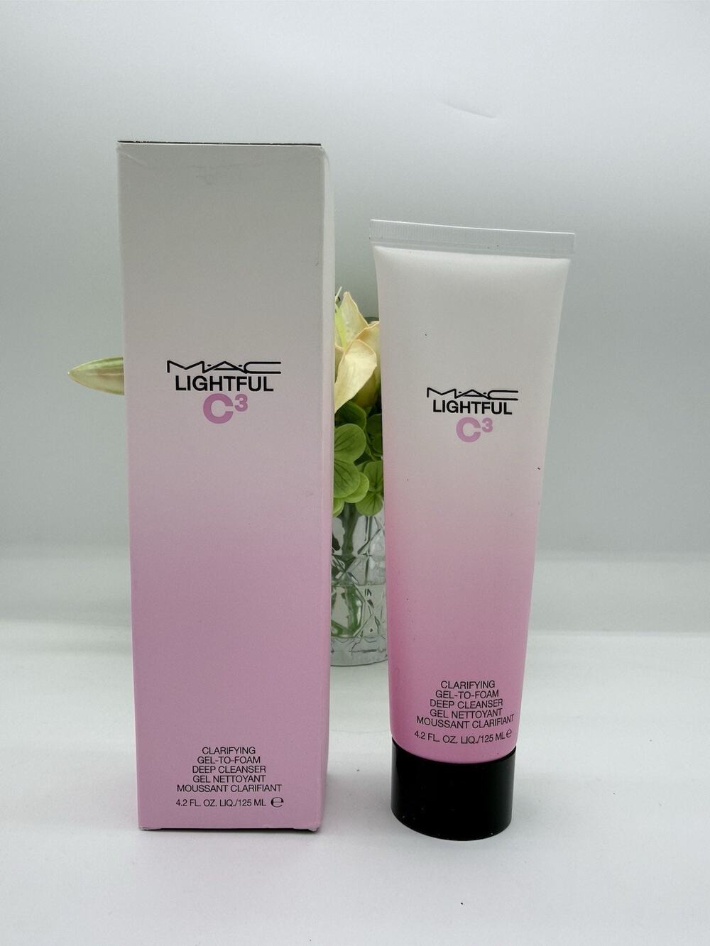 MAC Lightful C3 Clarifying Gel-To-Foam Deep Cleanser 125ml/4.2oz